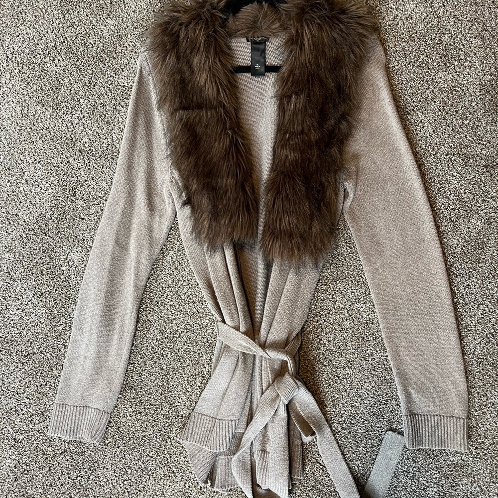 Ann Taylor XL Fur Collar Tan/Gray Sweater